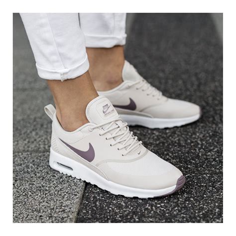 nike thea damen